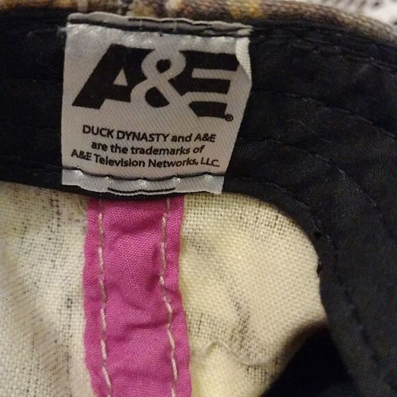 Duck Dynasty camo hat  - Picture 3 of 6